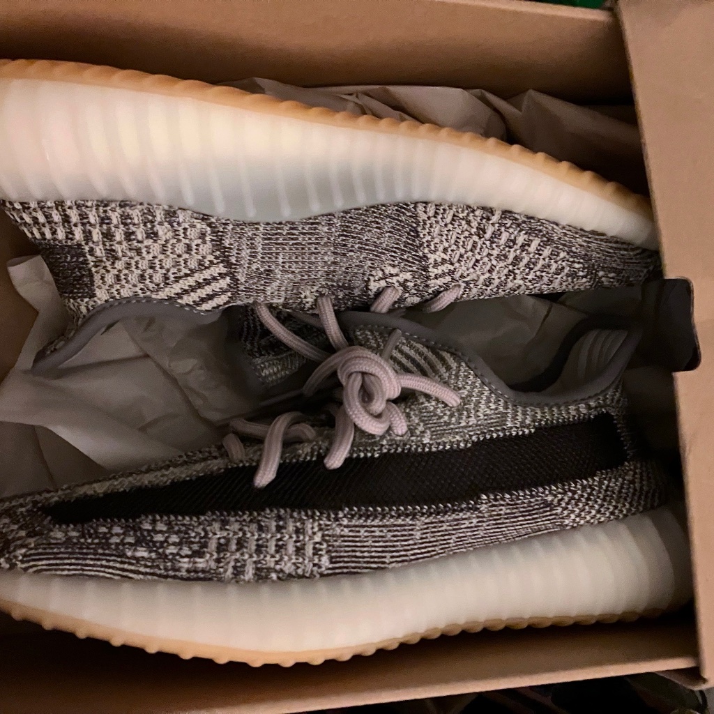 Yeezy Boost 350 V2 Nwt Size 5.5 & 10 Available